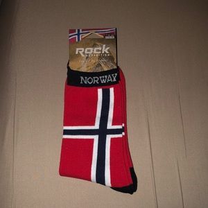 Men’s Norway socks size 10-15, unused